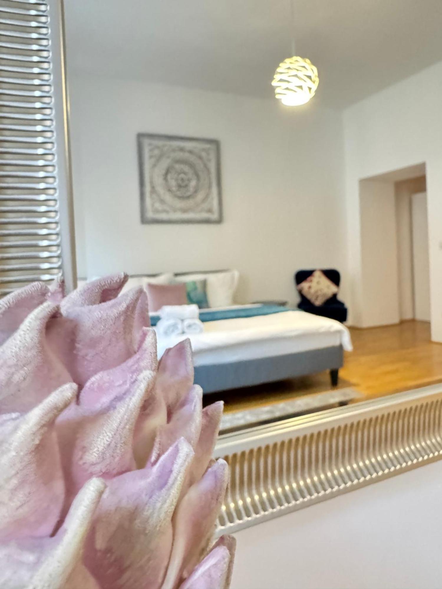 Charming Flat & Balcony Near Central Station L Bg5 Вена Экстерьер фото